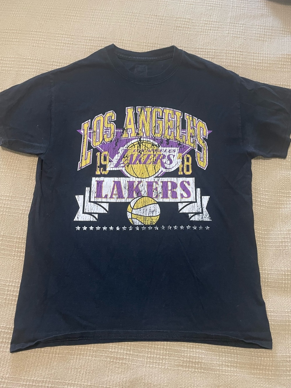 Los Angeles Lakers Black Short-Sleeve Graphic Tee